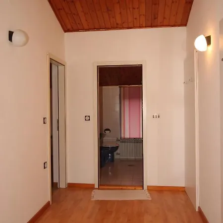 With Parking Space Manjadvorci, Marcana - 7445 * Barban