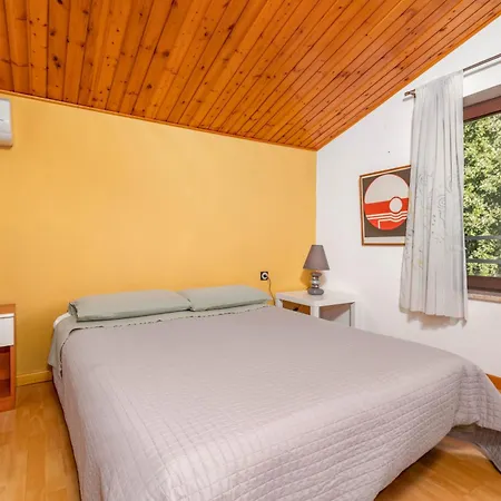With Parking Space Manjadvorci, Marcana - 7445 Appartement